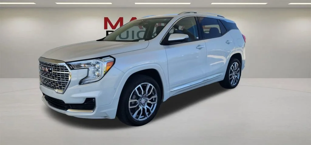 2024 GMC Terrain Denali AWD's photo