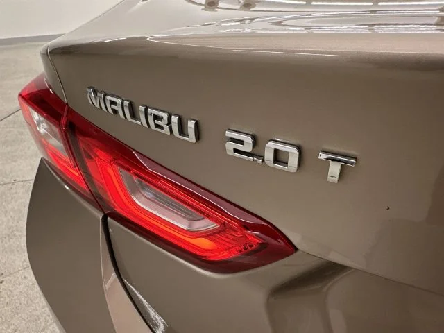 Used 2018 Beige Chevrolet Premier image 40
