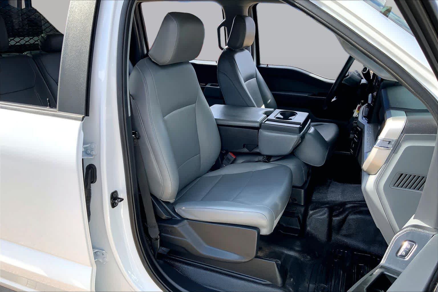 Used 2024 Oxford White Ford XL image 9