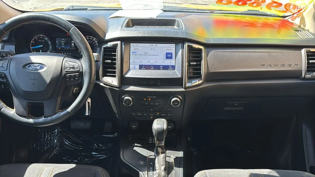 Used 2022 Cyber Orange Metallic Tricoat Ford XLT image 10
