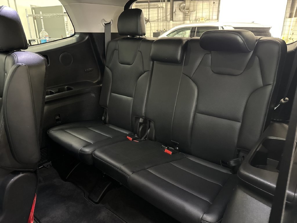 Used 2024 White Pearl Kia SX image 20