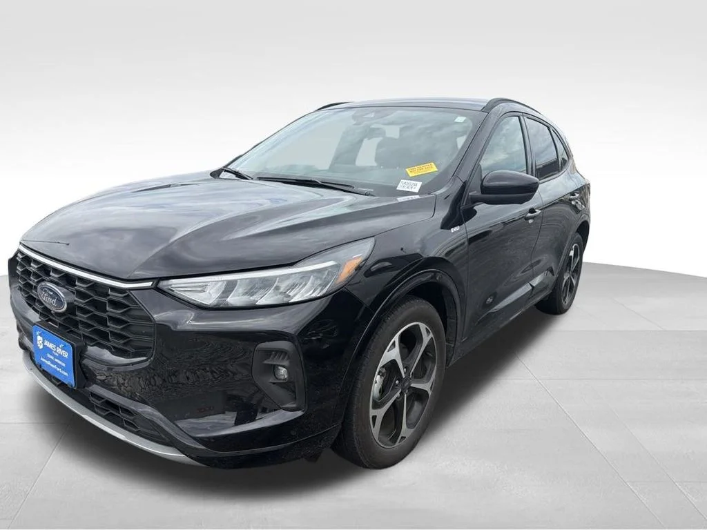 Used 2023 Black Metallic Ford ST-Line Select image 6
