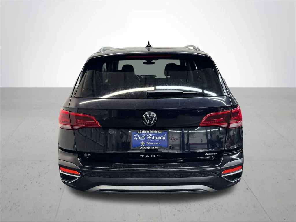 Used 2024 Black Volkswagen 1.5T SE image 5