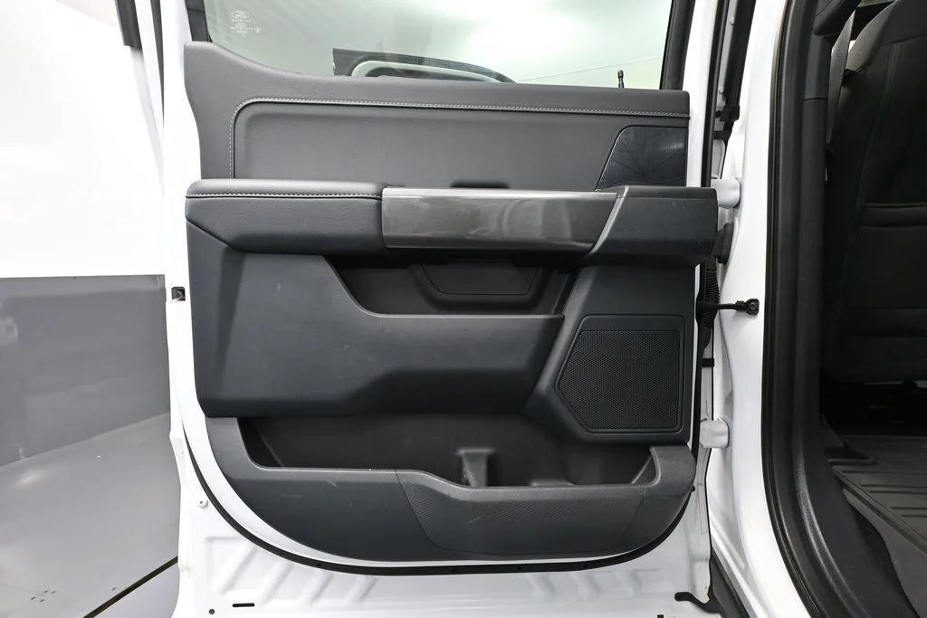 Used 2023 White Ford XLT image 39