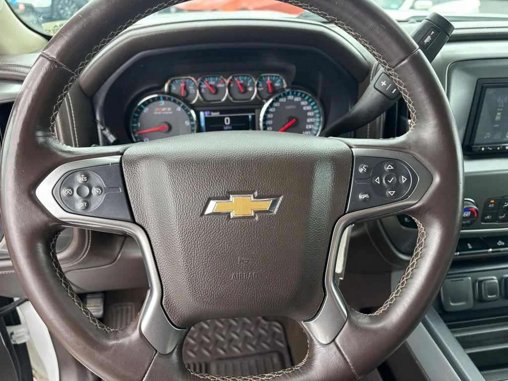 Used 2015 White Chevrolet LTZ image 13