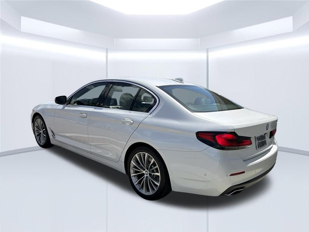Used 2021 White BMW 530i image 5