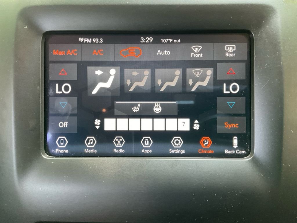 Used 2019 Black Jeep Latitude Plus image 24