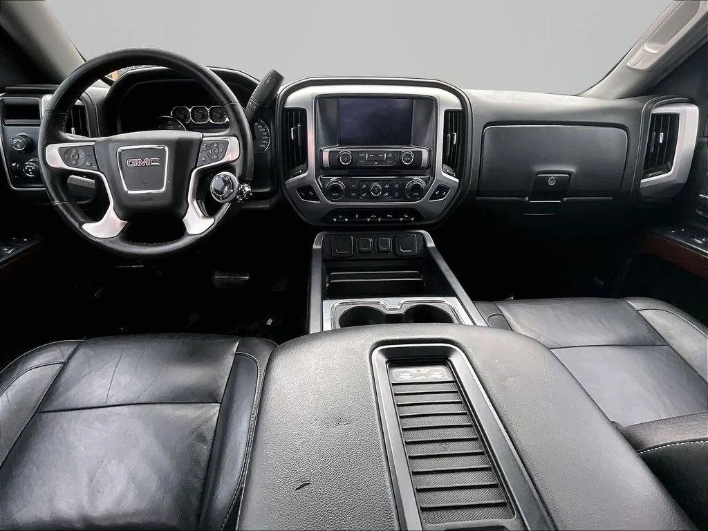 Used 2017 Red GMC SLT image 16