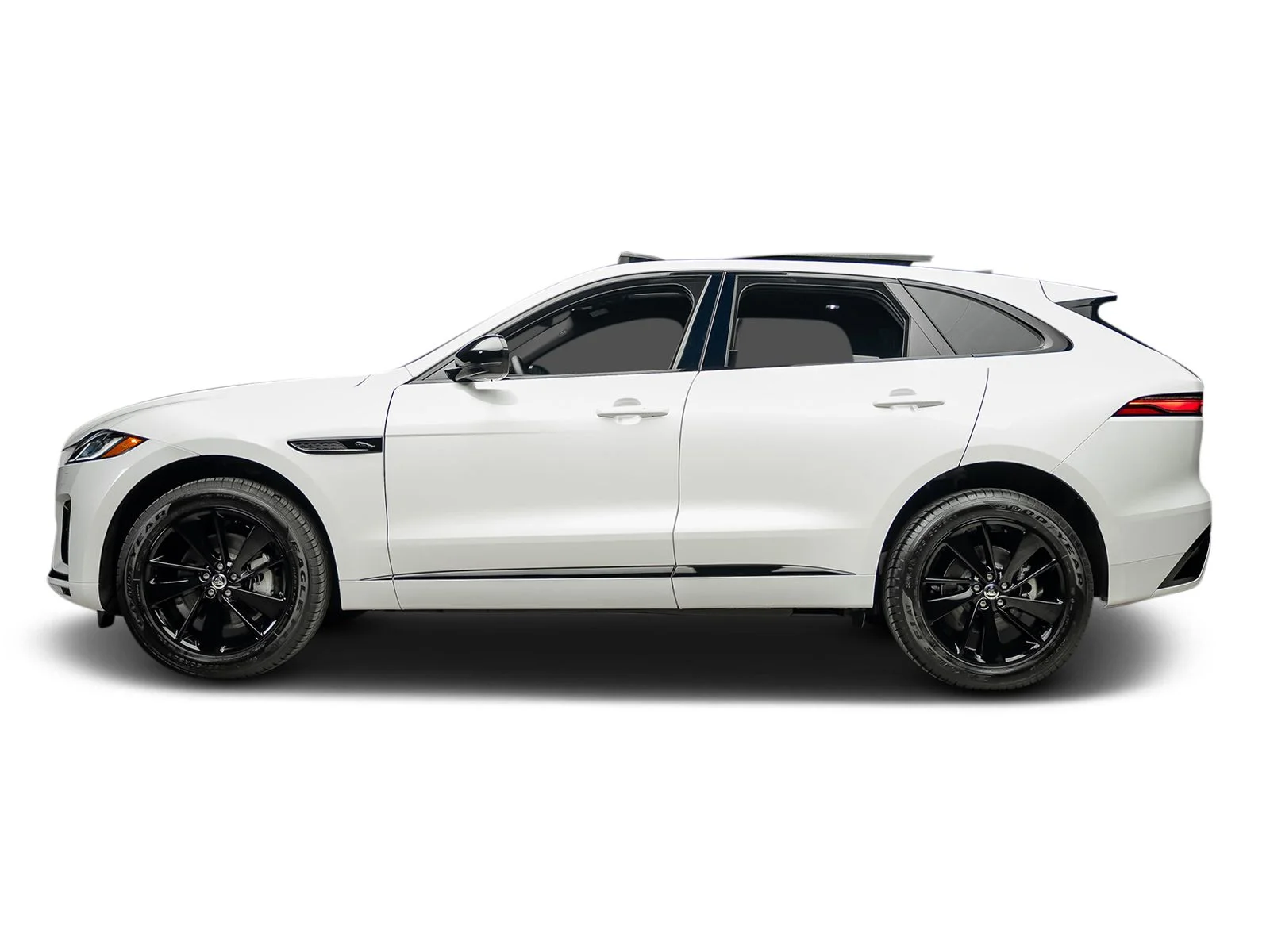 Used 2025 White Jaguar P250 R-Dynamic S image 22