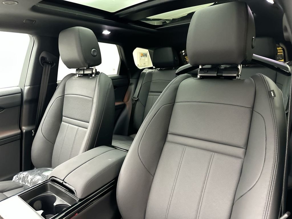 New 2026 Ostuni Pearl White Land Rover S image 10
