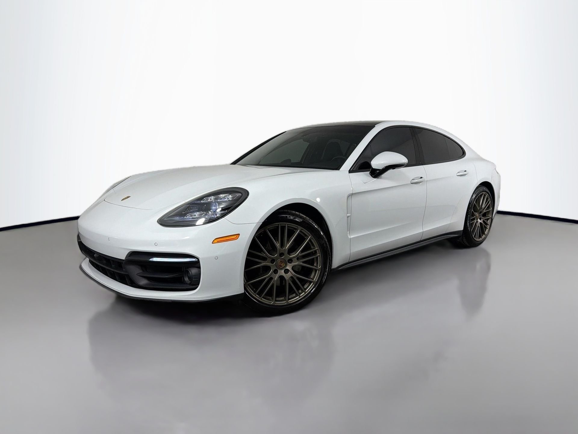 2023 Porsche Panamera Platinum Edition