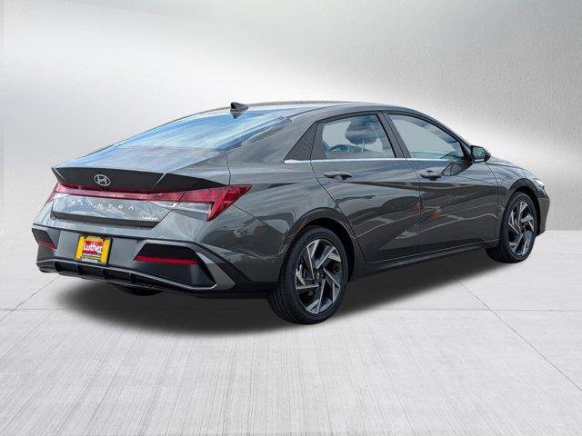 New 2026 Amazon Gray Hyundai Limited image 4