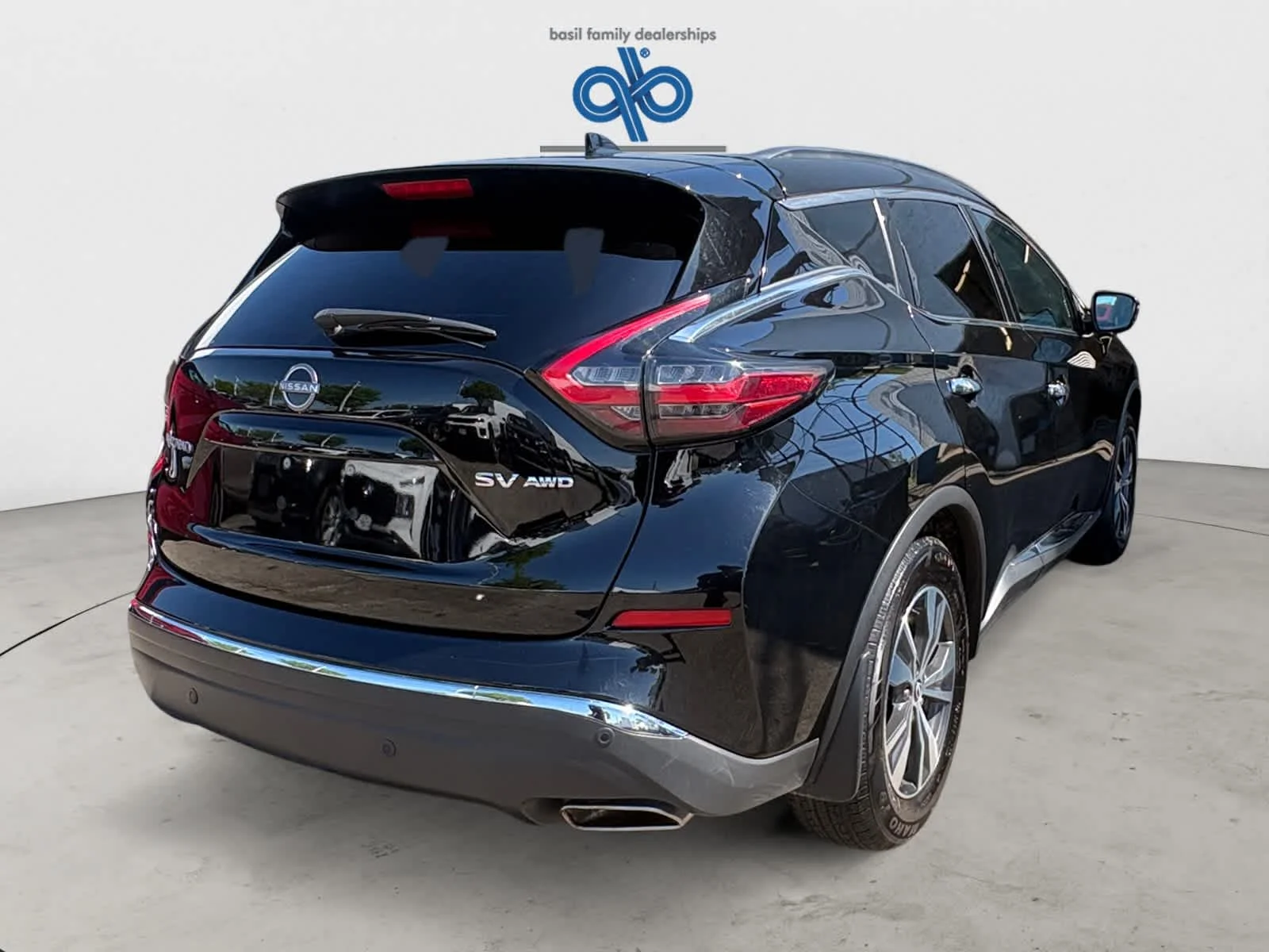 Used 2024 Super Black Nissan SV image 7