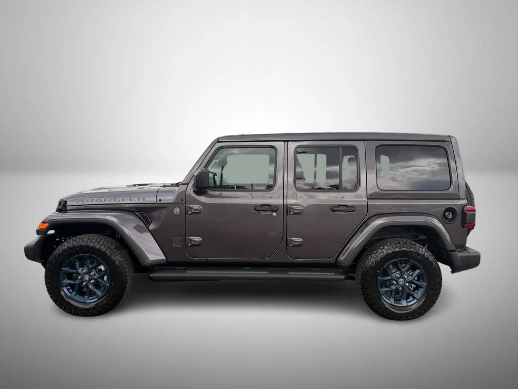 New 2026 Granite Crystal Metallic Clear-Coat Exterior Paint Jeep 85th Anniversary Edition image 6
