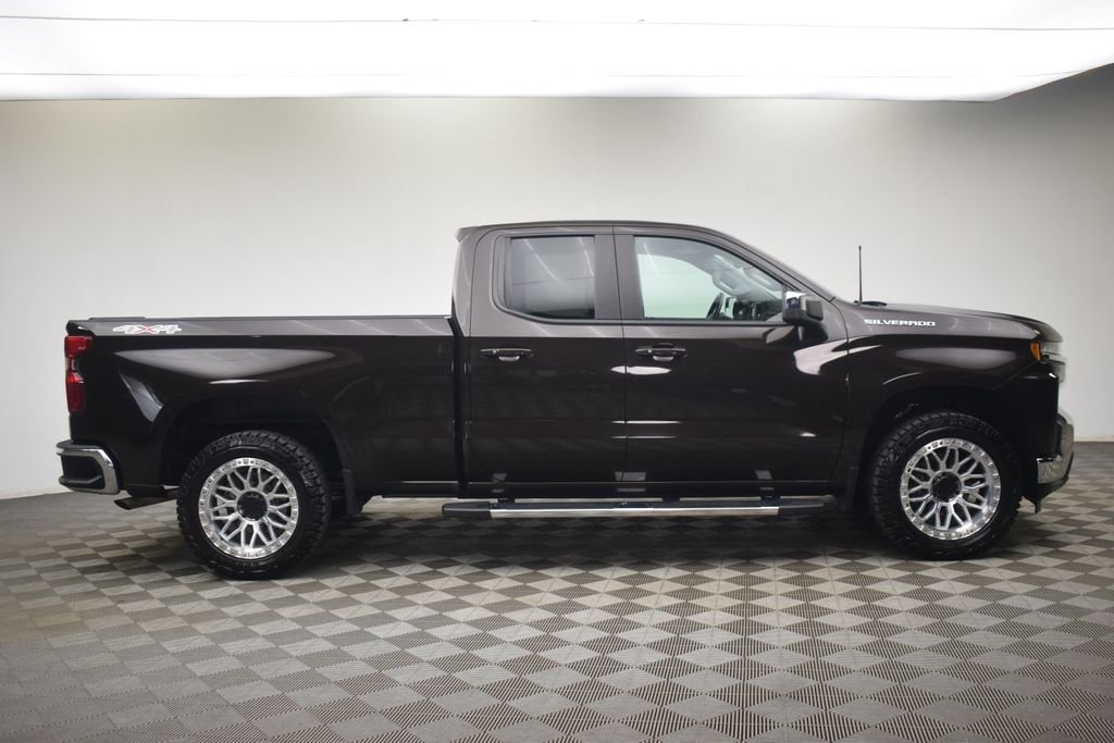 Used 2019 Brown Chevrolet LT image 9