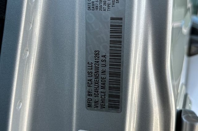 Used 2022 Silver Jeep Unlimited Sahara image 29