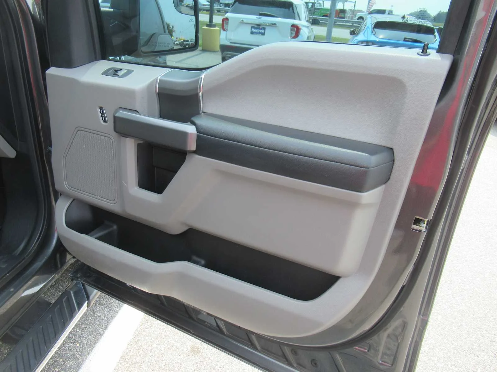 Used 2020 Magnetic Ford XLT image 21