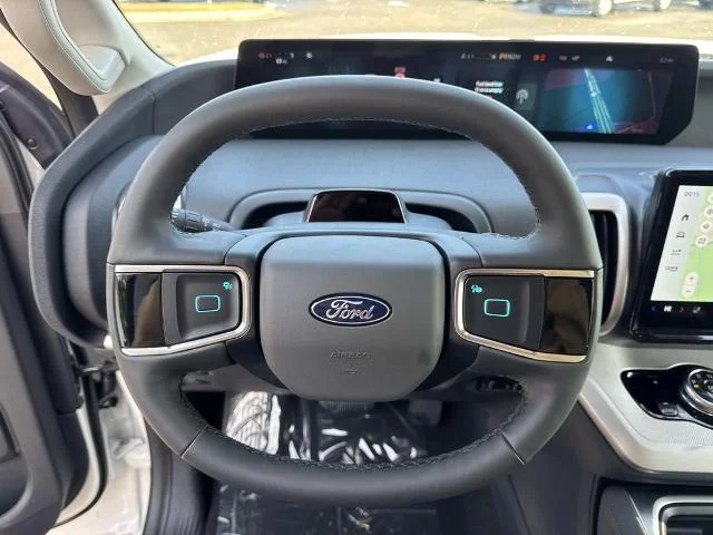 New 2026 Star White Metallic Tri-Coat Ford Active image 22