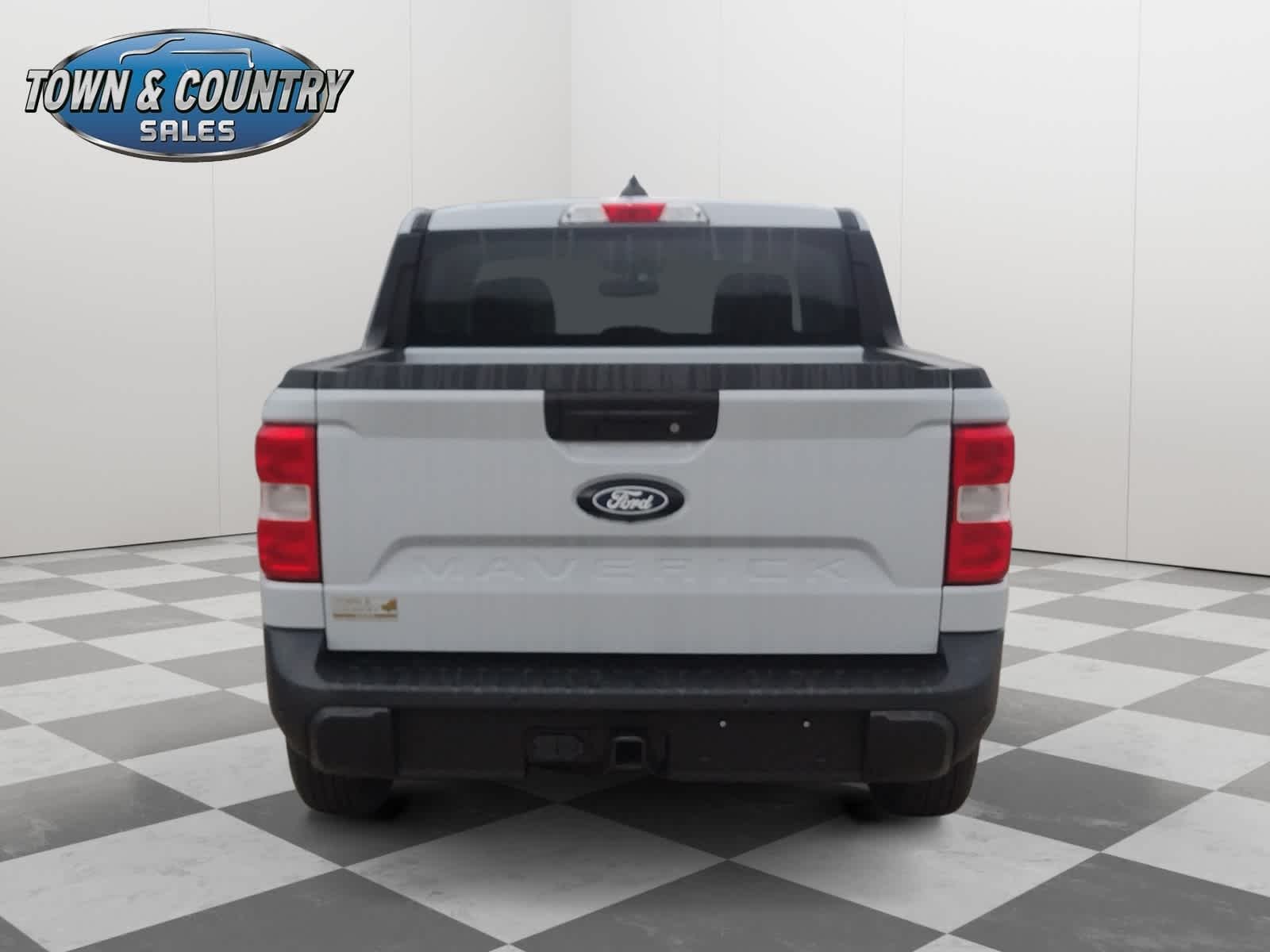 New 2026 Space White Metallic Ford XLT image 6