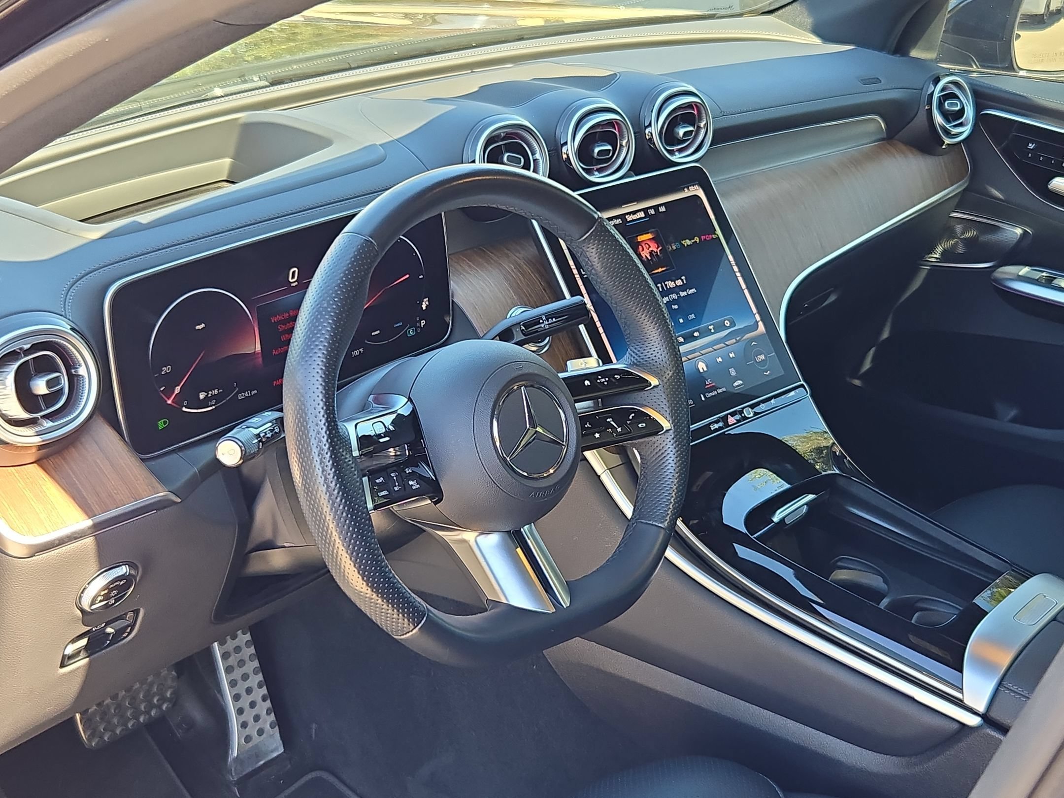 Used 2023 Black Mercedes-Benz GLC 300 image 10