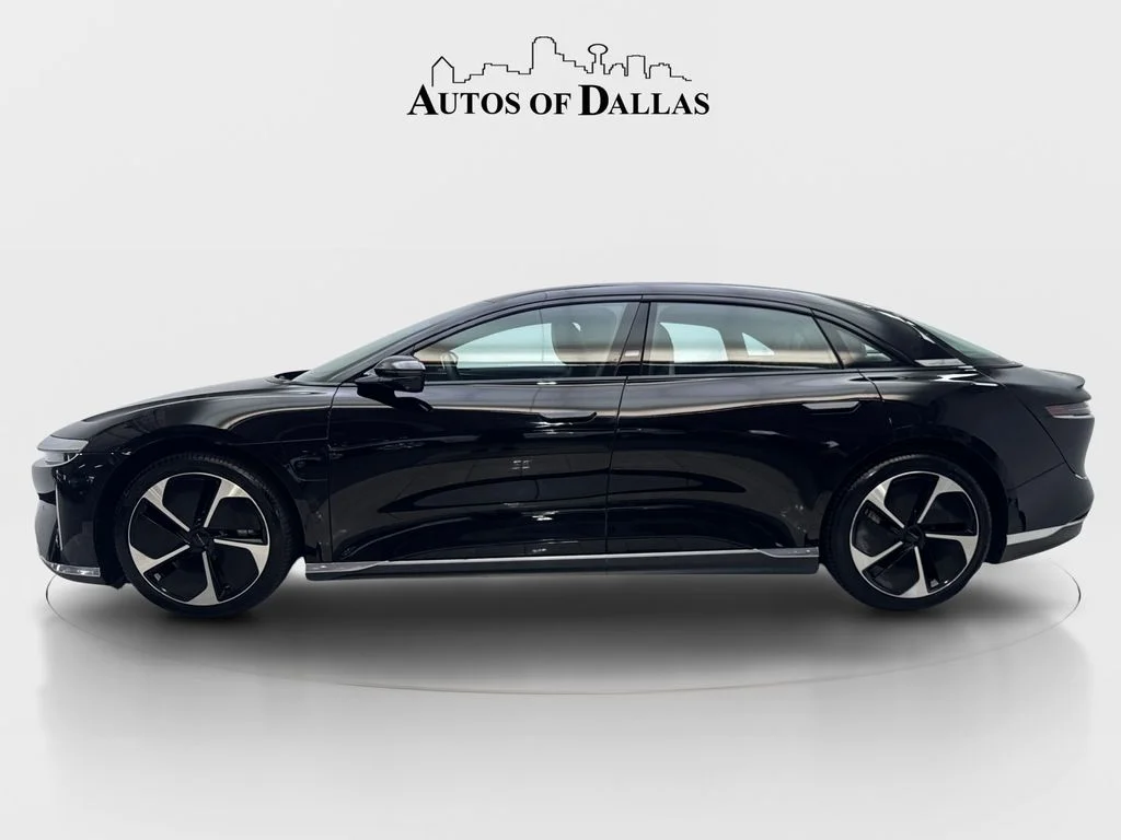 Used 2023 Black Lucid Touring image 4