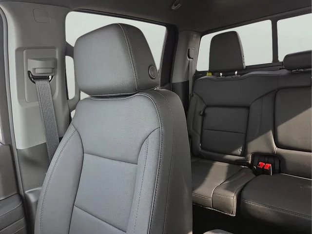 2026 GMC Sierra 1500 SLT - Photo 19