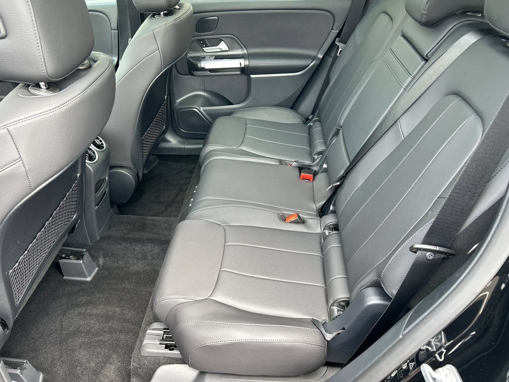 New 2026 Night Black Mercedes-Benz GLB 250 image 64