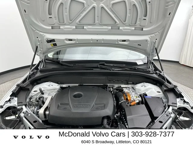 2026 Volvo XC60 Plus - Photo 26