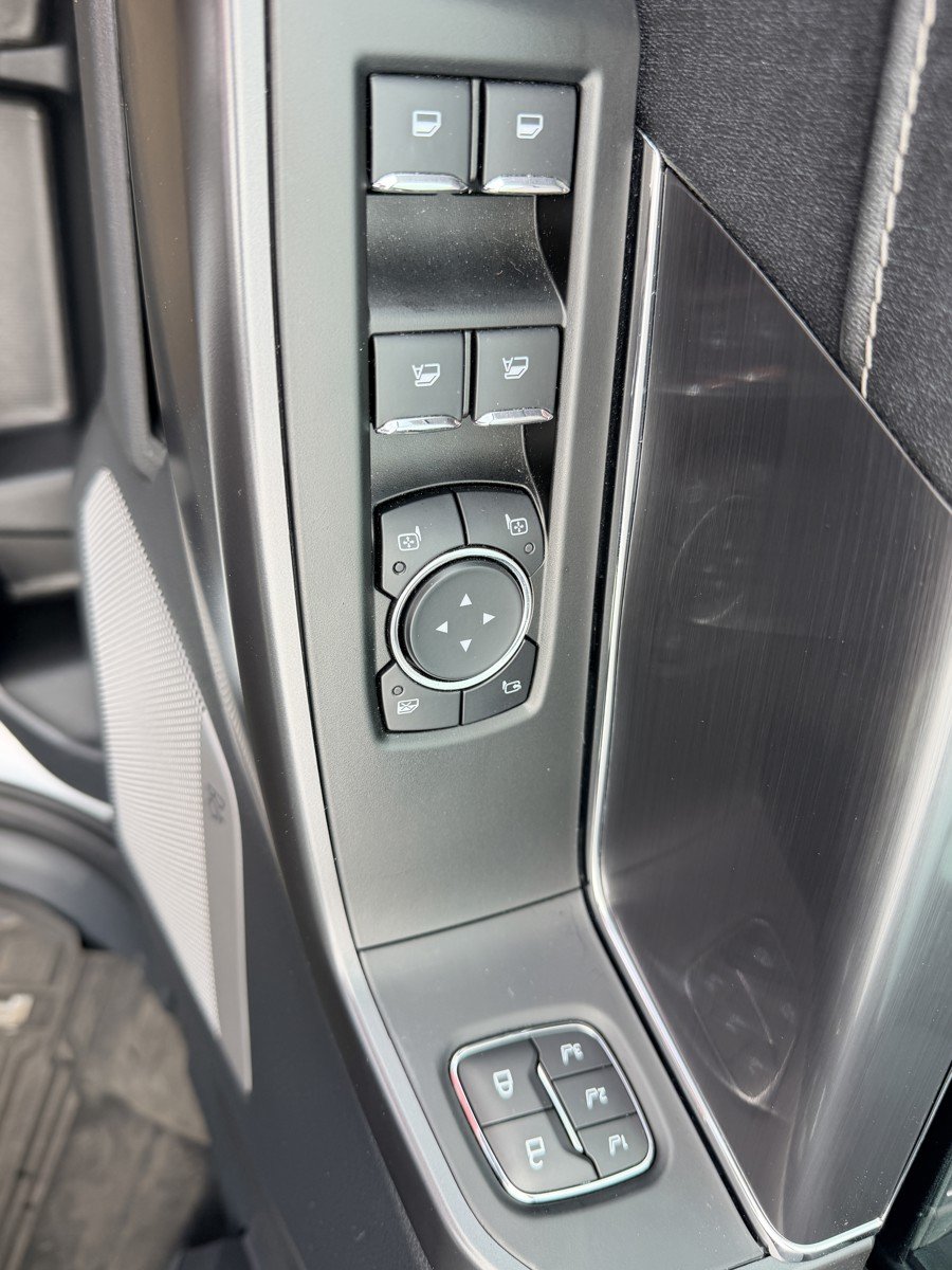 Used 2025 White Ford Lariat image 26