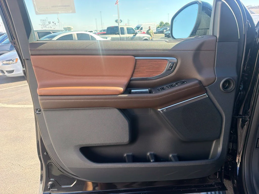 New 2027 Agate Black Metallic Ford MAX King Ranch® image 23