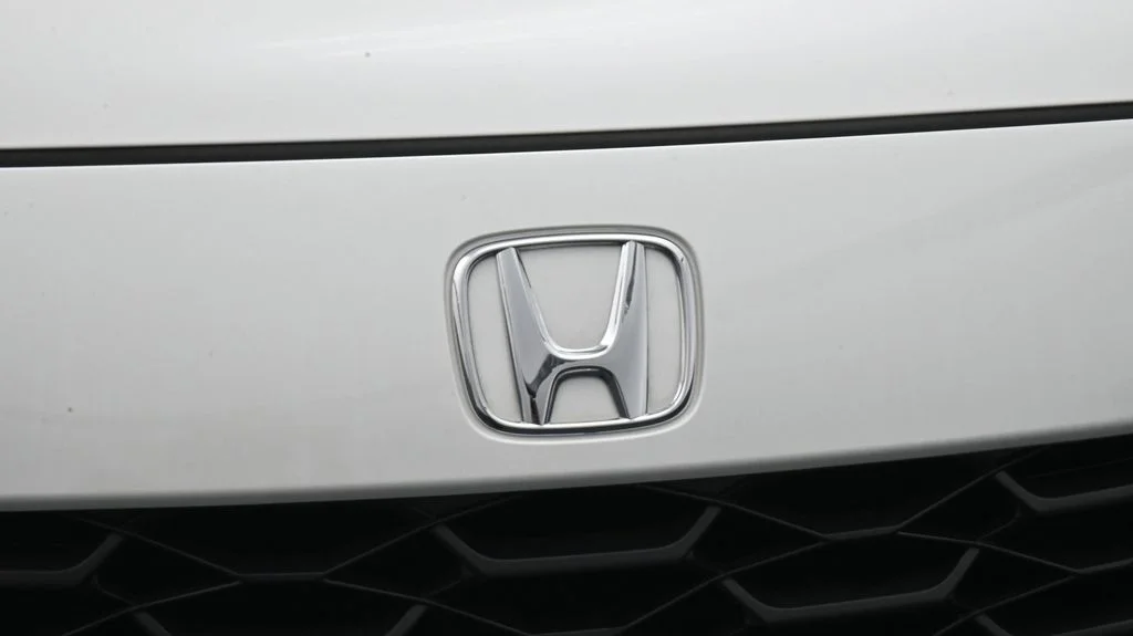 Used 2025 White Honda LX image 19