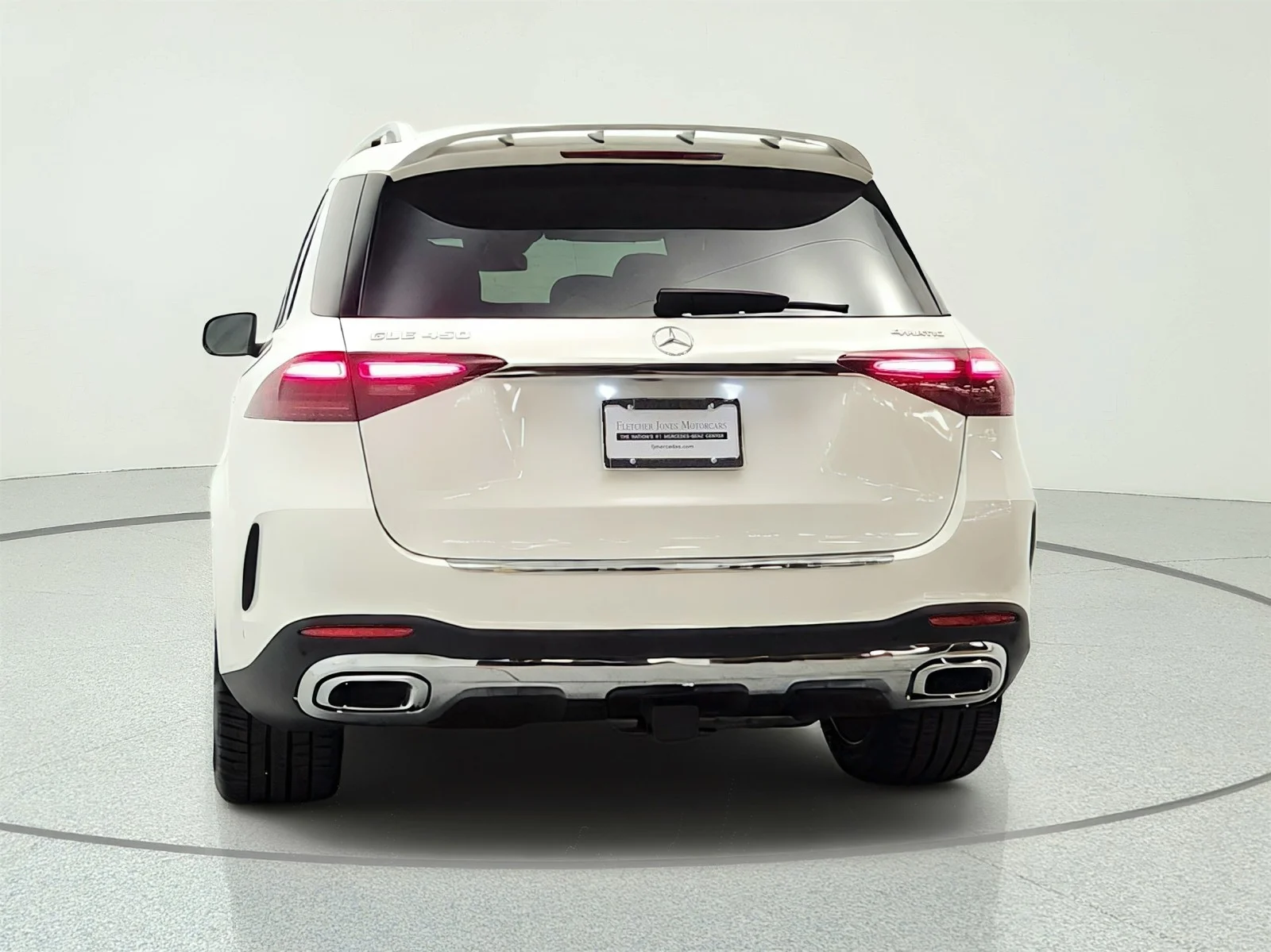 Used 2024 Polar White Mercedes-Benz GLE 450 4MATIC® SUV image 6