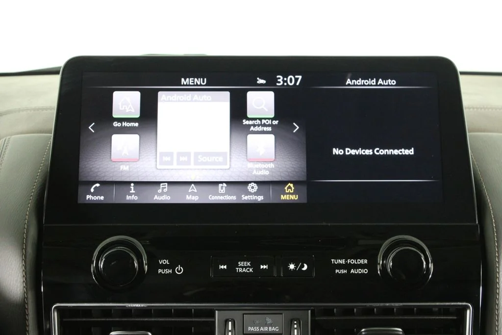 Certified Used 2022 White Nissan Platinum image 9