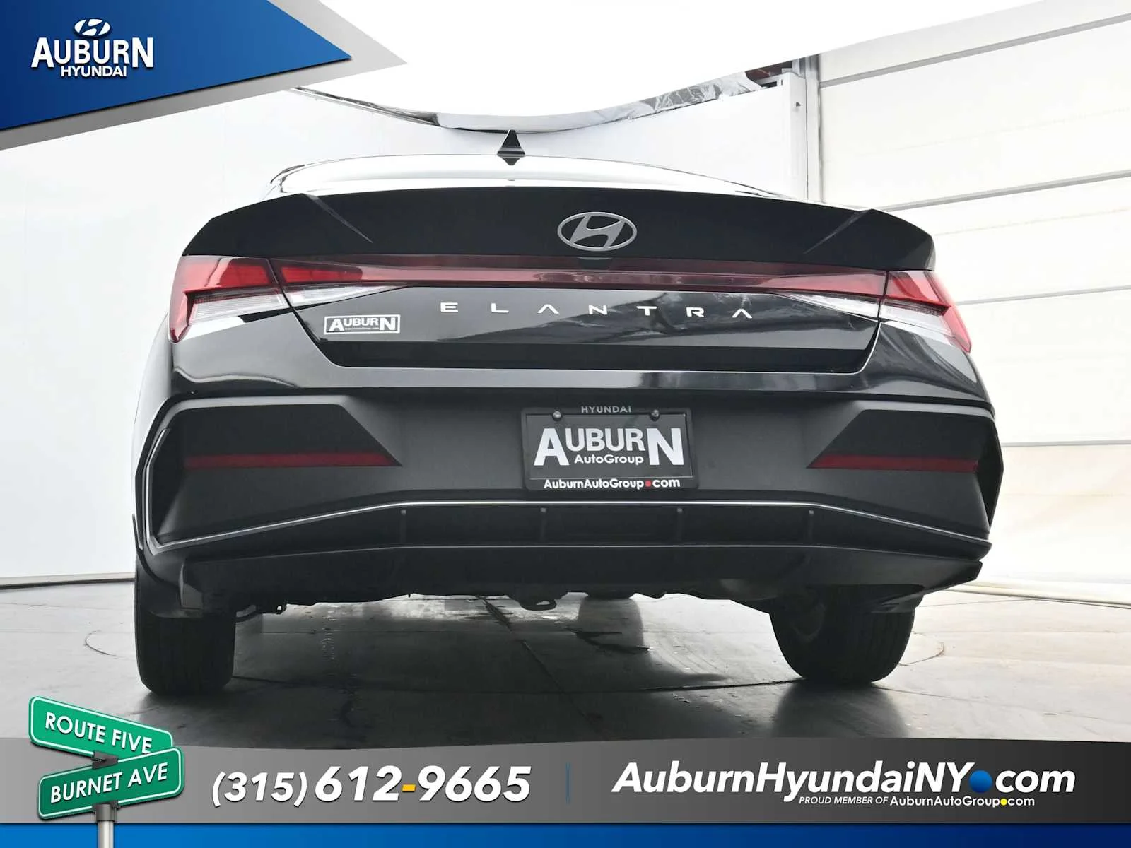 Used 2024 Abyss Black Hyundai SE image 20