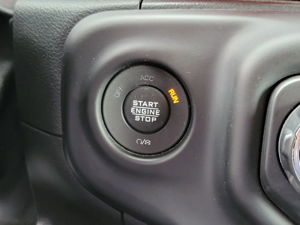 Used 2021 White Jeep Unlimited Rubicon image 12