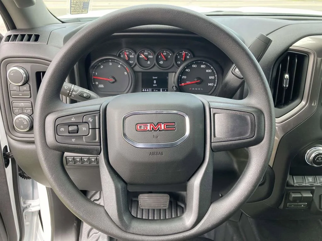 New 2026 Summit White GMC Pro image 27
