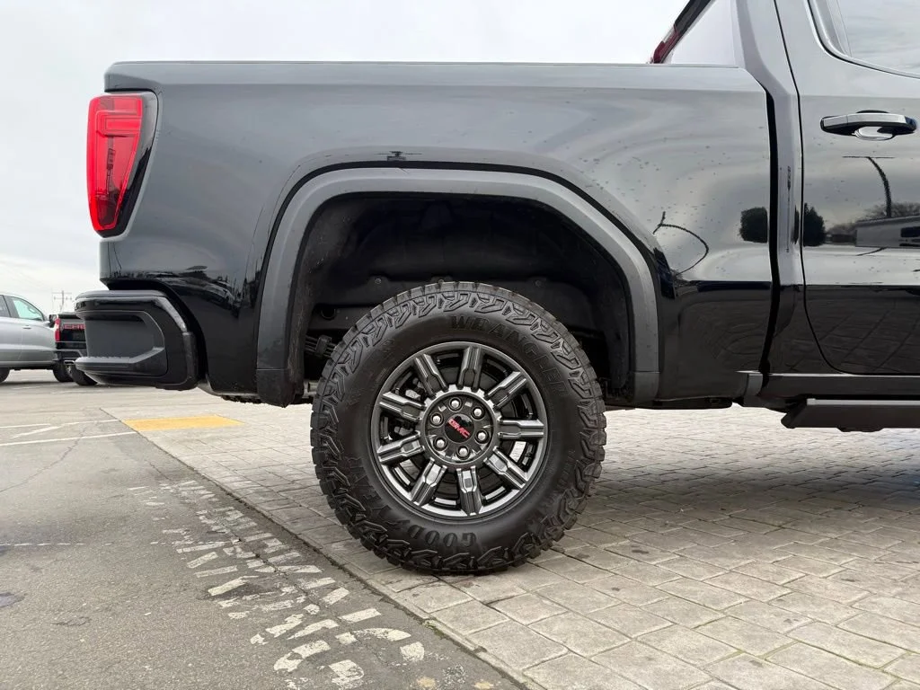 New 2026 Onyx Black GMC AT4X image 8
