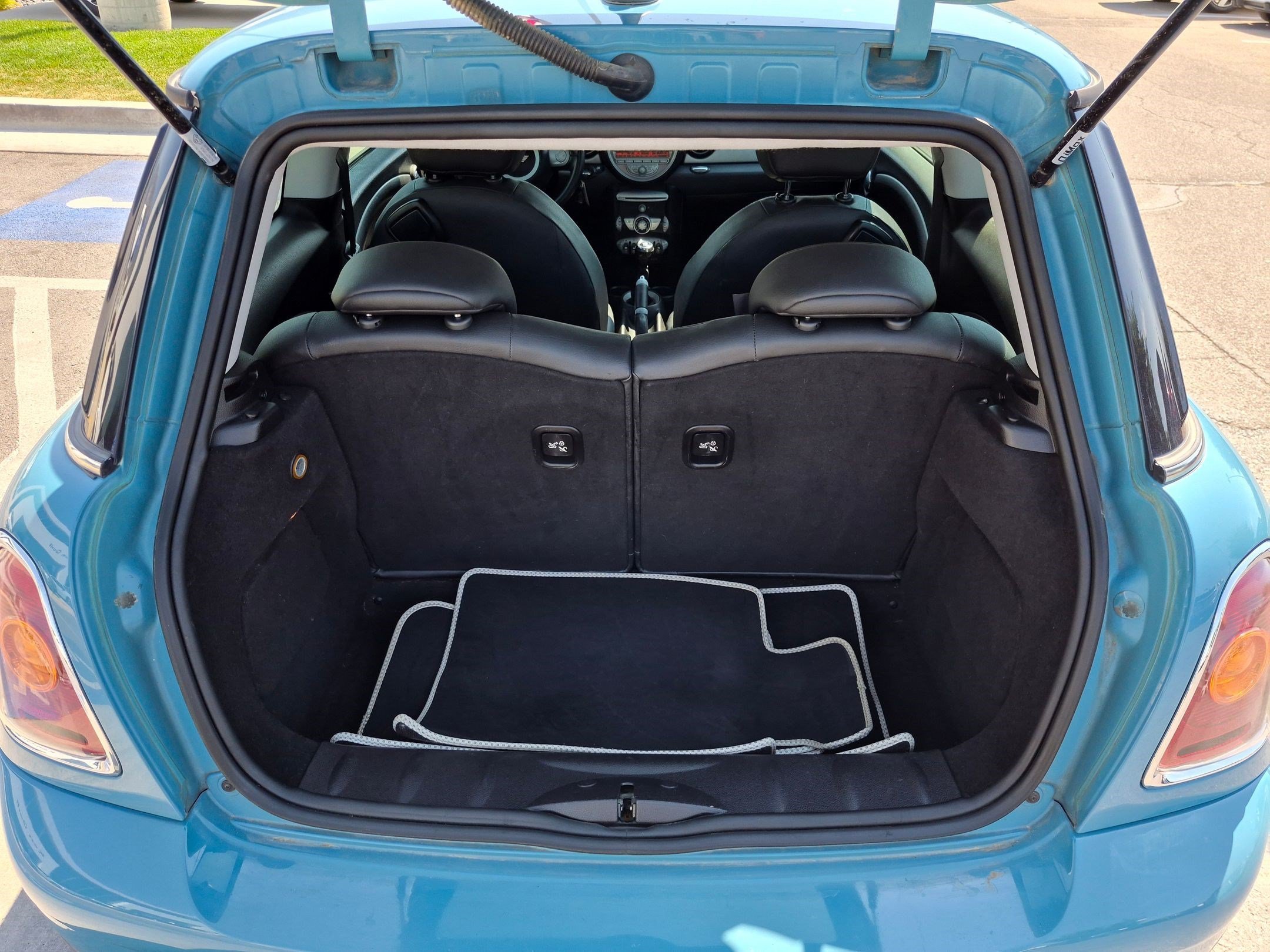 Used 2009 Oxygen Blue MINI Base image 23