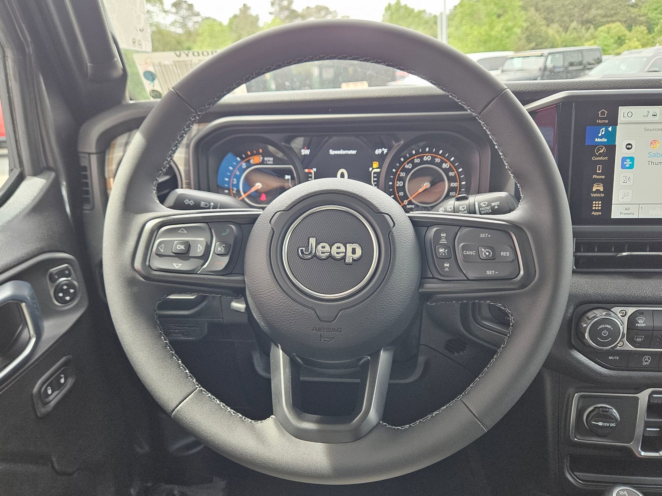 New 2026 Granite Crystal Metallic Clear-Coat Exterior Paint Jeep 85th Anniversary image 14