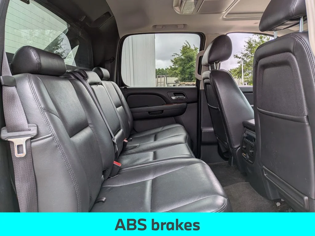 Used 2013 Black Chevrolet LTZ image 30