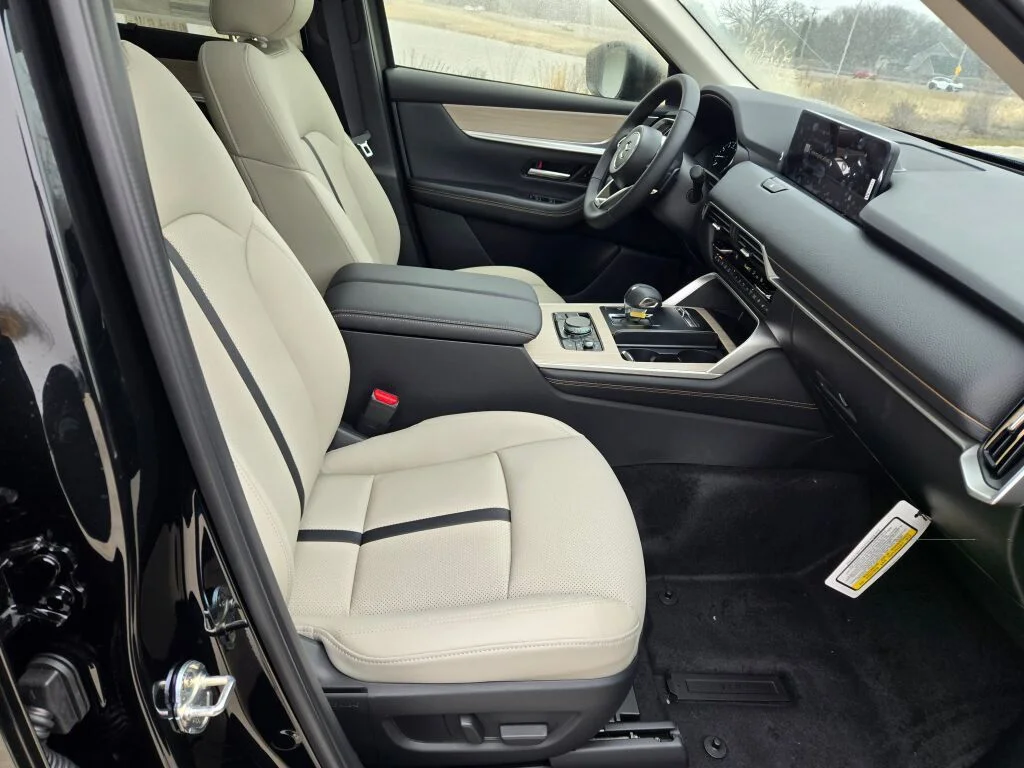 2026 Mazda CX-90 Preferred Package - Photo 4