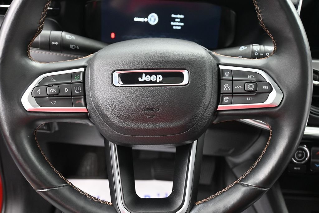 Used 2022 Red Jeep Limited image 11
