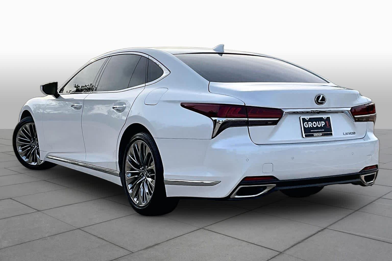 Used 2020 Eminent White Pearl Lexus  image 11
