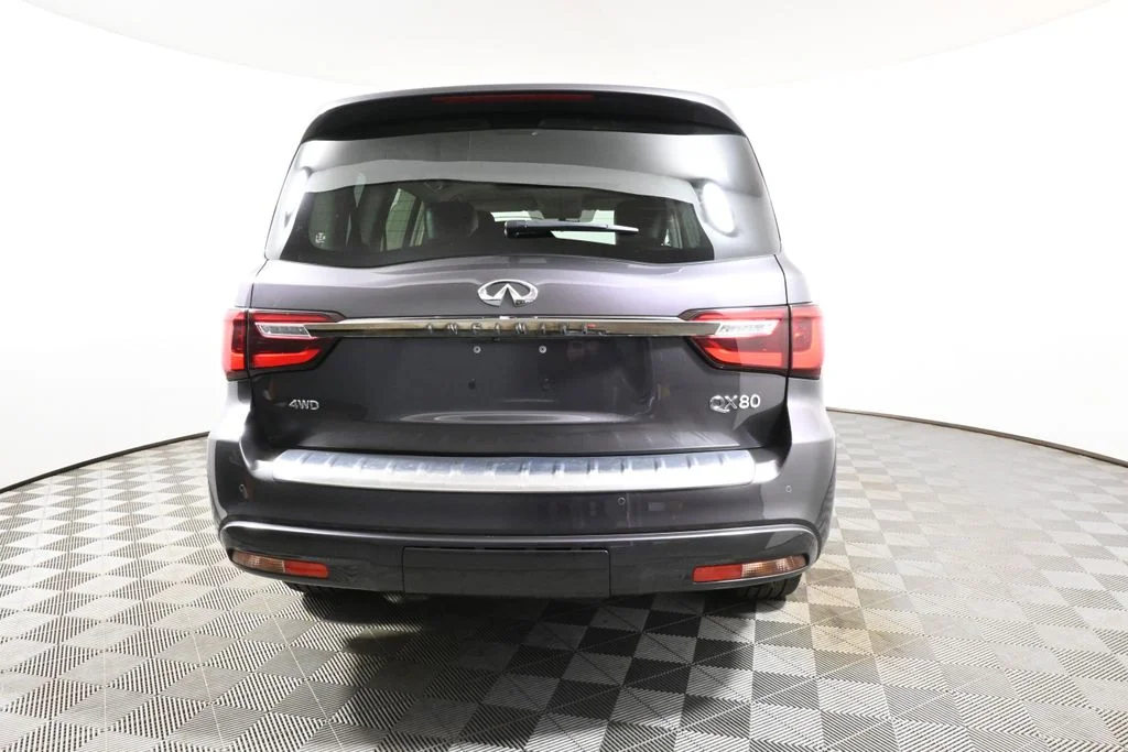 Certified Used 2023 Gray INFINITI Premium Select image 6