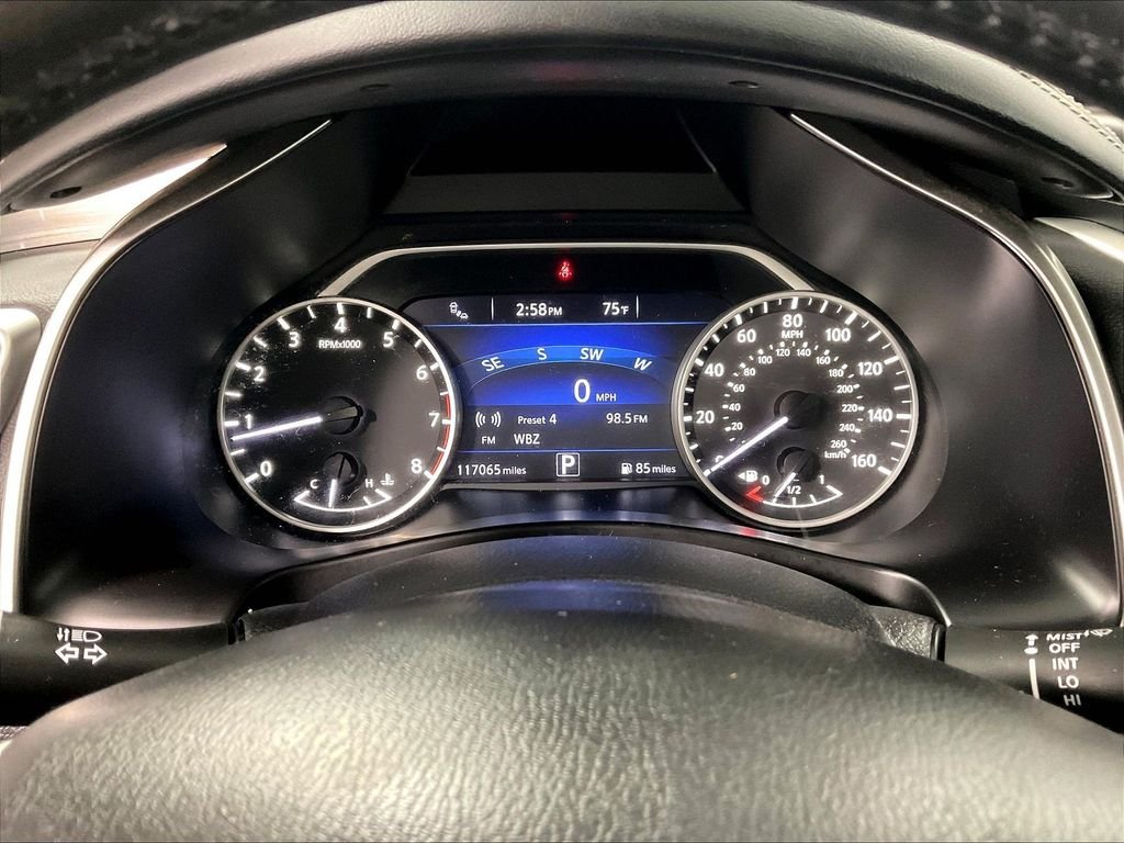 Used 2018 Gray Nissan SL image 26