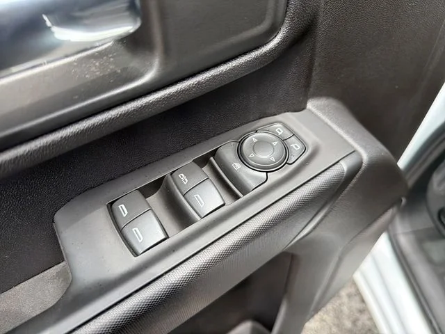 Used 2025 White Chevrolet Custom image 16