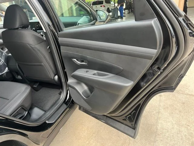 New 2026 Phantom Black Hyundai SE image 16