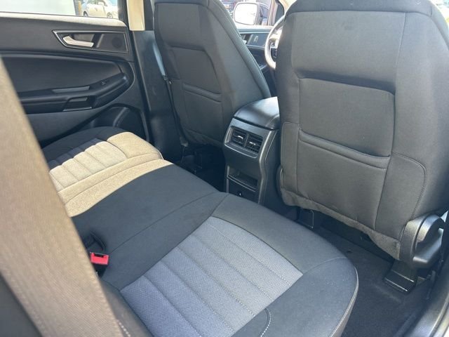Used 2023 White Ford SE image 11