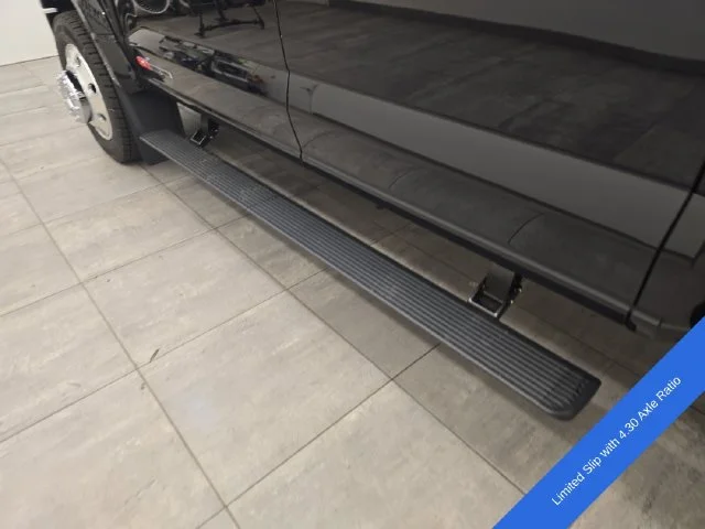 New 2027 Agate Black Metallic Ford F-450® Platinum® image 25