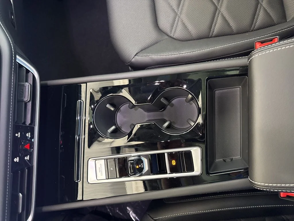 New 2026 Blue Volkswagen 2.0T SE w/Technology image 14